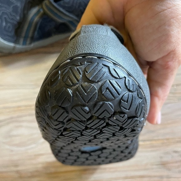 Bogs Crosswater Kids Water Shoes - Picture 7 of 9